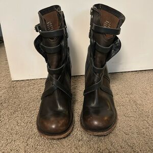 Freebird Baker Booties. Size 8.  Black/Brown